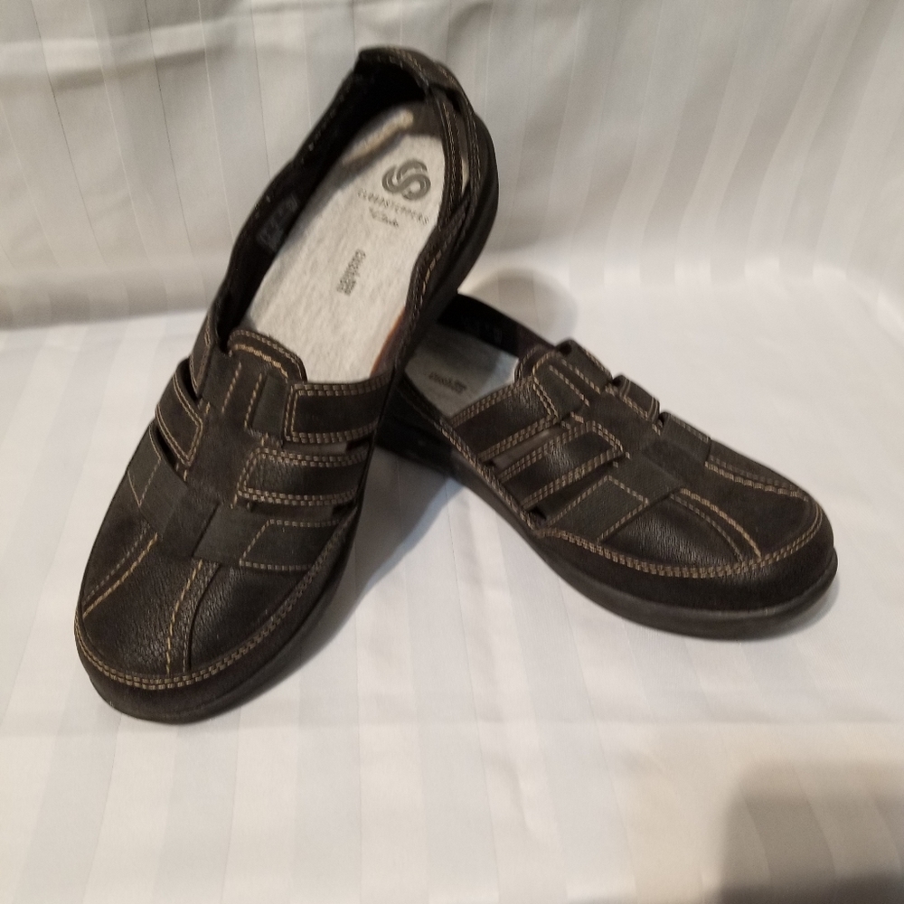 Super Nice Clarks Cushioned Cloudstepper Loafers - image 3